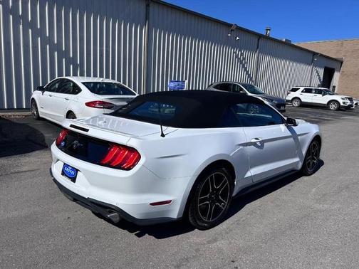 2023 Ford Mustang ECOBOOST PREMIUM