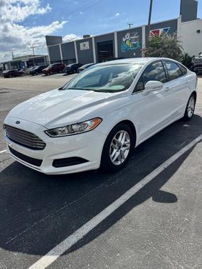 2016 Ford Fusion SE