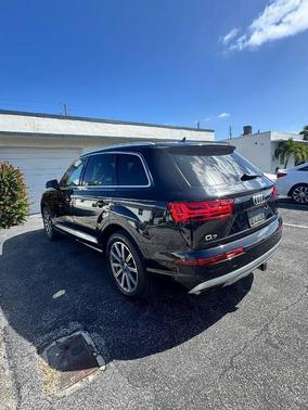 Orca Black Metallic 2019 Audi Q7 55 Premium Plus