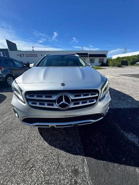 Iridium Silver Metallic 2020 Mercedes-Benz GLA 250 Base