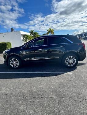 2022 Cadillac XT5 Premium Luxury