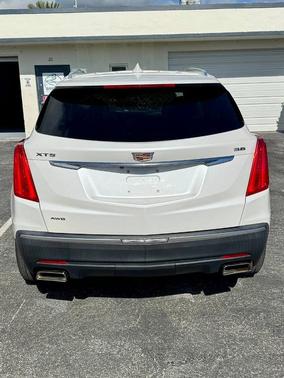2017 Cadillac XT5 Premium Luxury