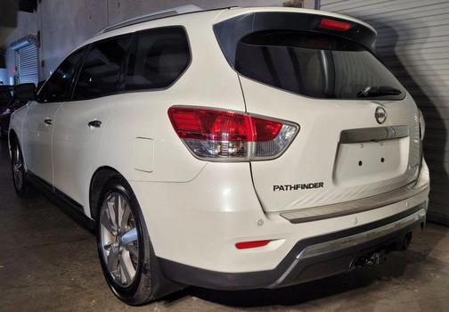 2015 Nissan Pathfinder Platinum
