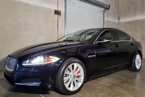 2013 Jaguar XF Base