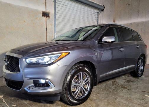 2017 INFINITI QX60 Base