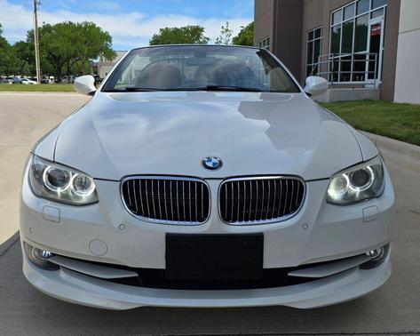 White 2013 BMW 335 335i Convertible 2D