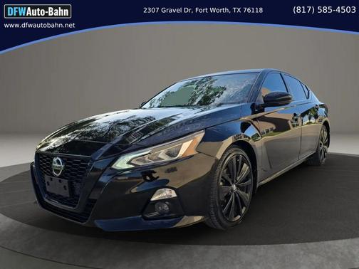 Super Black 2022 Nissan Altima SR FWD
