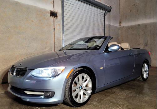 2013 BMW 328 328i Convertible 2D