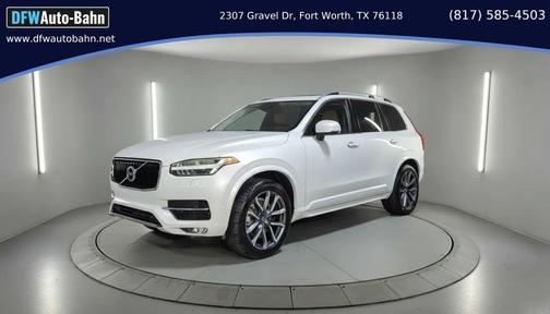 2016 Volvo XC90 T6 Momentum