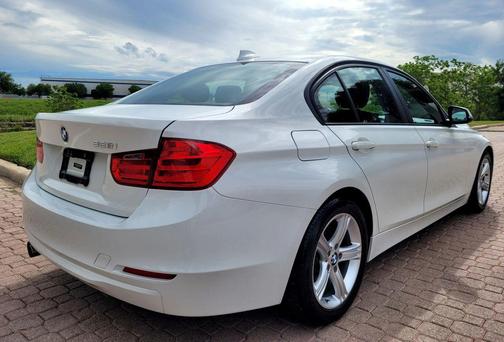 White 2014 BMW 328 328i Sedan 4D