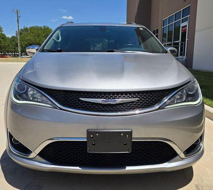Billet Silver Metallic Clearcoat 2018 Chrysler Pacifica Limited
