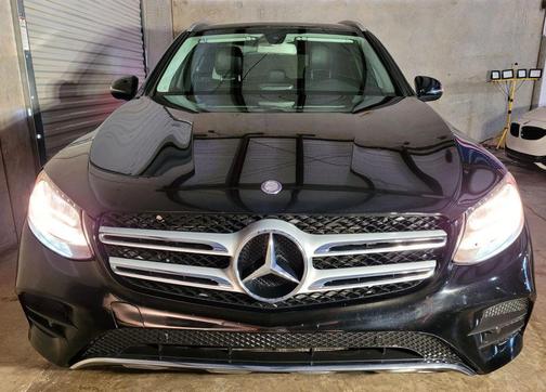 2016 Mercedes-Benz GLC 300 Base
