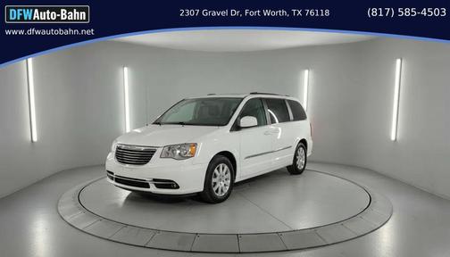 2016 Chrysler Town & Country Touring