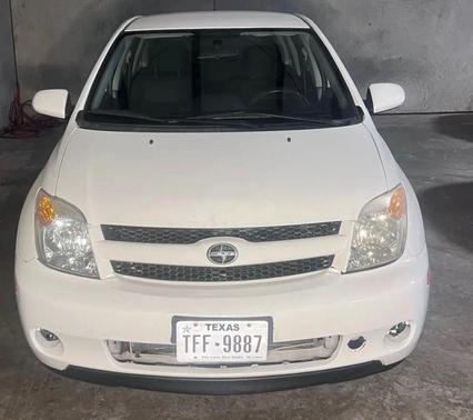 2006 Scion xA Hatchback 4D