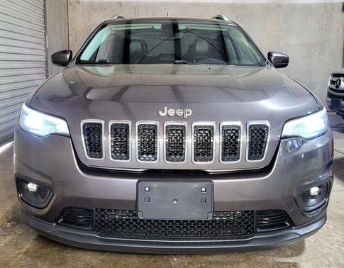 Granite Crystal Metallic Clearcoat 2019 Jeep Cherokee Latitude Plus