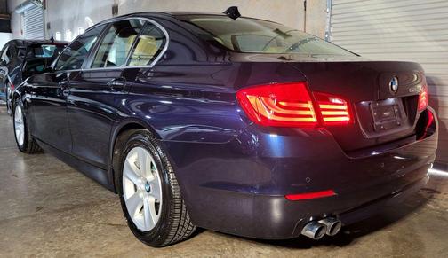 2012 BMW 528 528i Sedan 4D