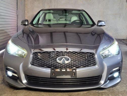 2015 INFINITI Q50 Premium