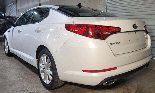 Snow White Pearl 2013 Kia Optima EX