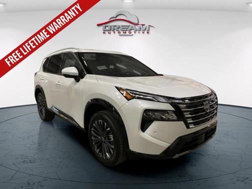 Everest White Pearl Tricoat 2026 Nissan Rogue Platinum