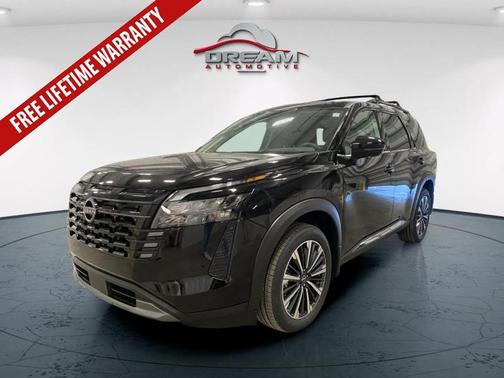 Super Black 2026 Nissan Pathfinder Platinum