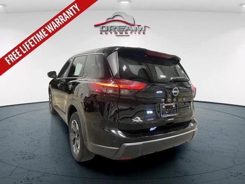 Super Black 2025 Nissan Rogue SV