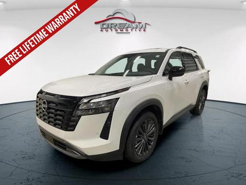 Everest White Pearl Tricoat 2026 Nissan Pathfinder SL