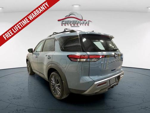 BALTIC.TEAL 2026 Nissan Pathfinder SL