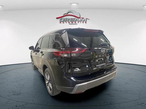 Super Black 2024 Nissan Rogue SL