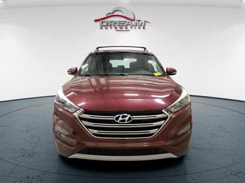 Ruby Wine 2017 Hyundai TUCSON Limited