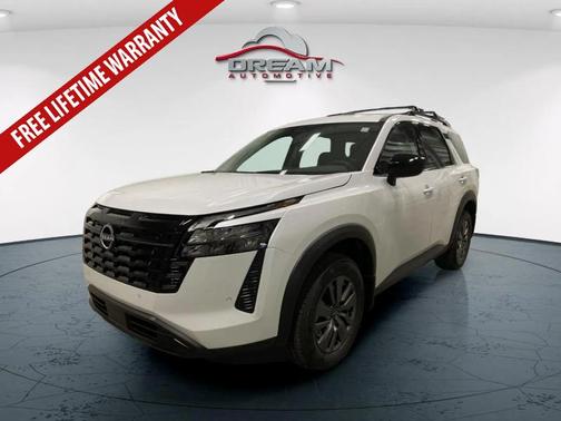 Everest White Pearl Tricoat 2026 Nissan Pathfinder SV