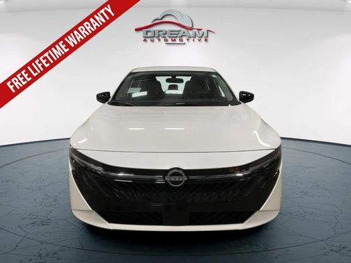 Aspen White Tricoat 2026 Nissan Sentra SR