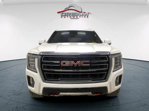 Summit White 2022 GMC Yukon 4WD AT4