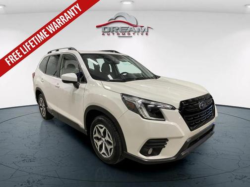 Crystal White Pearl 2023 Subaru Forester Premium