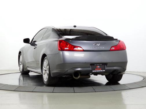 2015 INFINITI Q60 Base