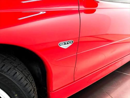 2004 Pontiac GTO Coupe