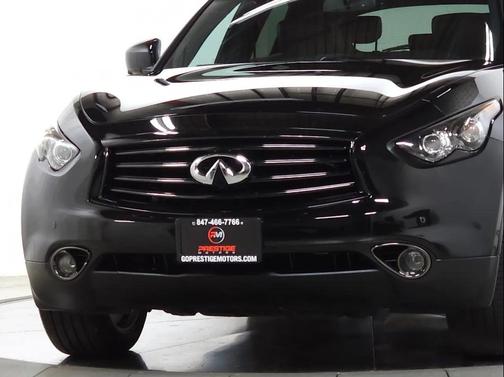 Black 2016 INFINITI QX70 Base