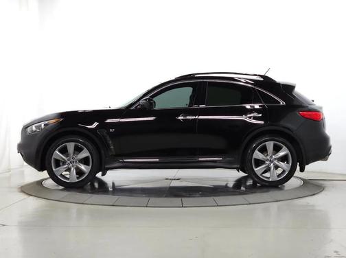 Black 2016 INFINITI QX70 Base