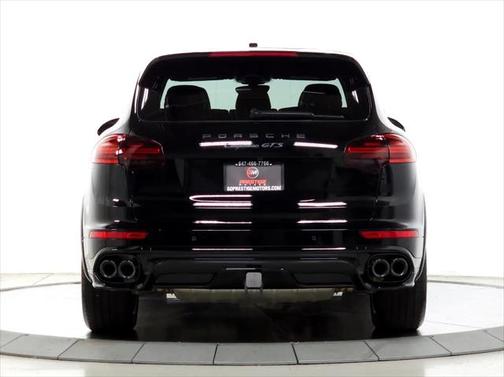 2016 Porsche Cayenne GTS
