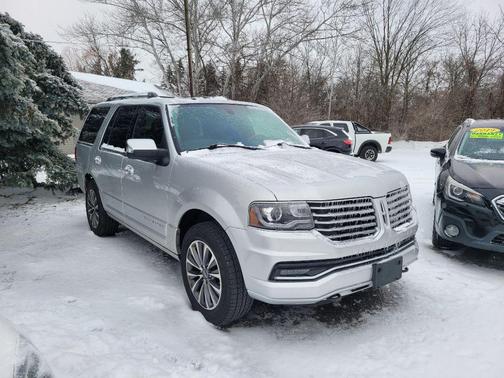 2017 Lincoln Navigator Select