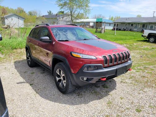 Deep Cherry Red Crystal Pearl 2016 Jeep Cherokee Trailhawk