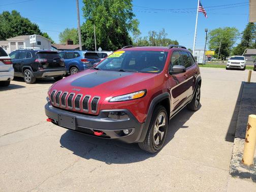 RED 2016 Jeep Cherokee Trailhawk