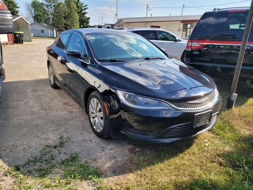 2016 Chrysler 200 LX