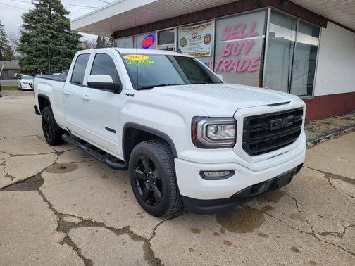 WHITE 2017 GMC Sierra 1500 SLE