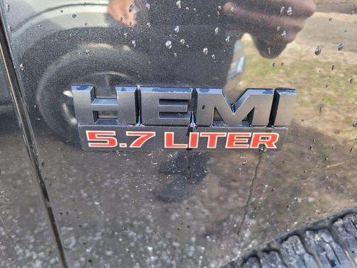 BLACK 2016 RAM 1500 Sport