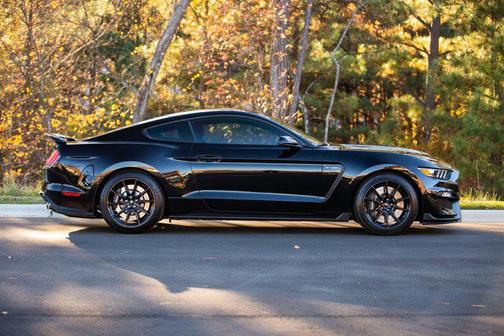 2019 Ford Shelby GT350 Base