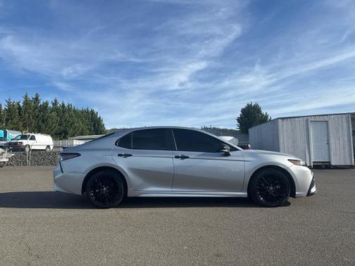 2022 Toyota Camry SE NIGHTSHADE