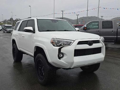 2022 Toyota 4Runner SR5 PREMIUM