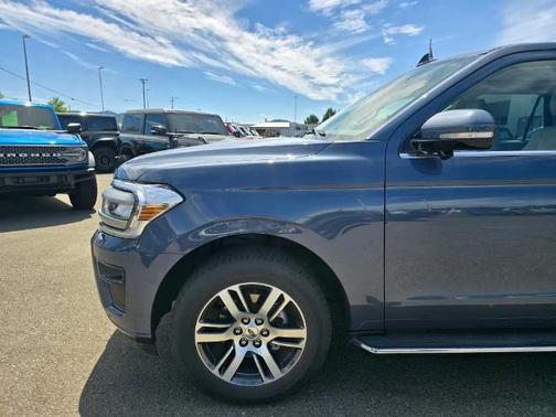 2023 Ford Expedition XLT