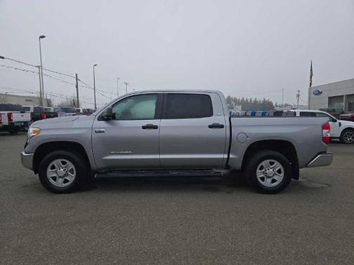 2017 Toyota Tundra SR5