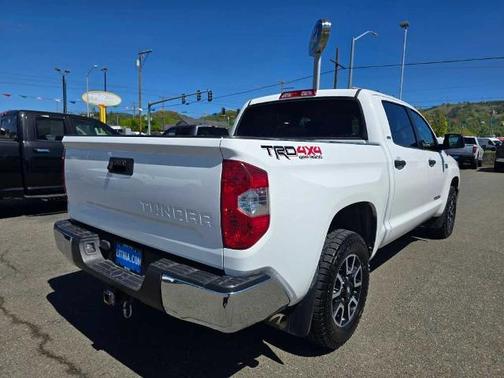 2018 Toyota Tundra SR5